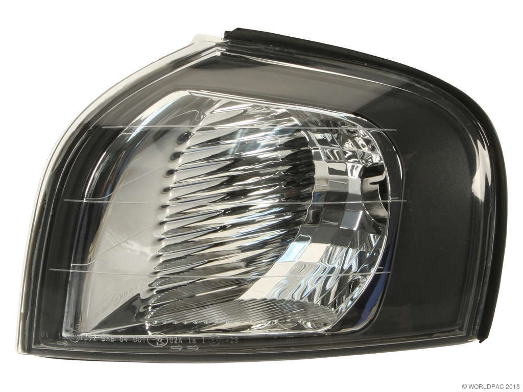 2000-2003 Volvo S80 Turn Signal Light - Front Left (APA/URO Parts)