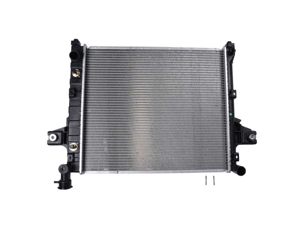2001-2004 Jeep Grand Cherokee Radiator (Autopart International)