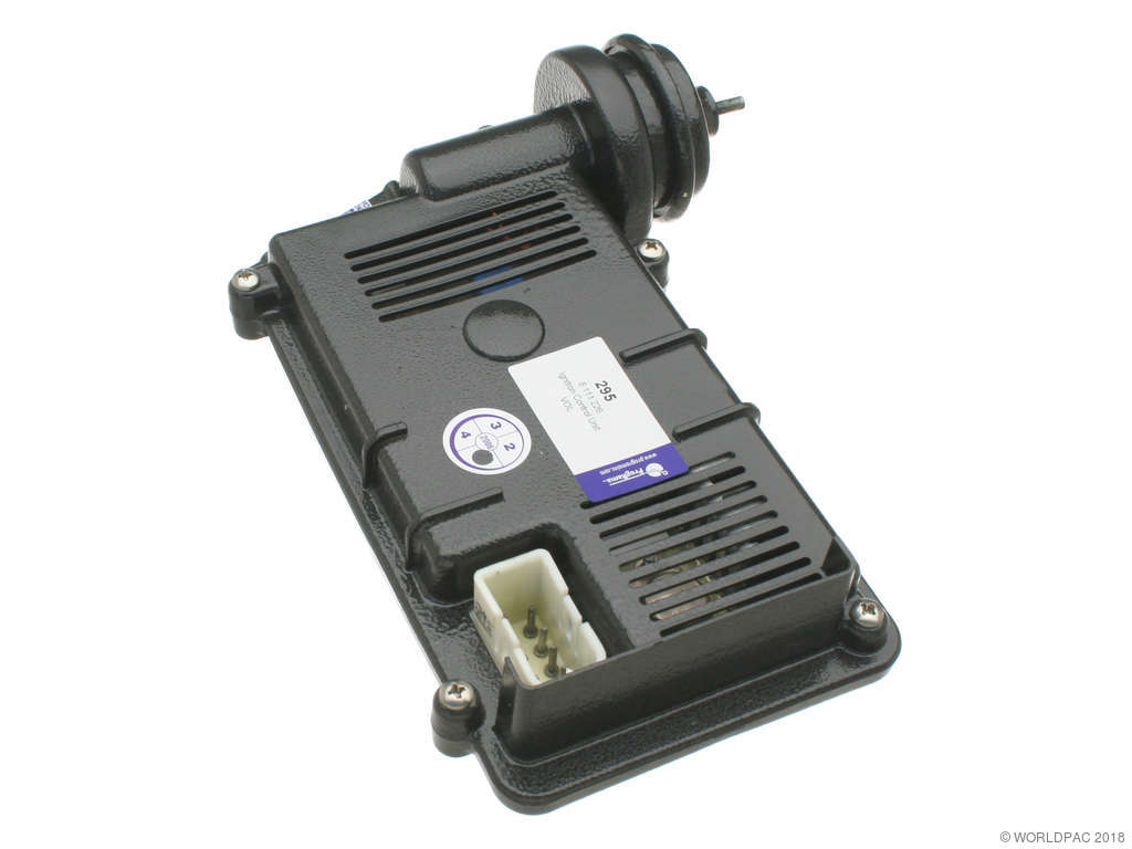 1983-1984 Volvo 244 Ignition Control Module (Programa)