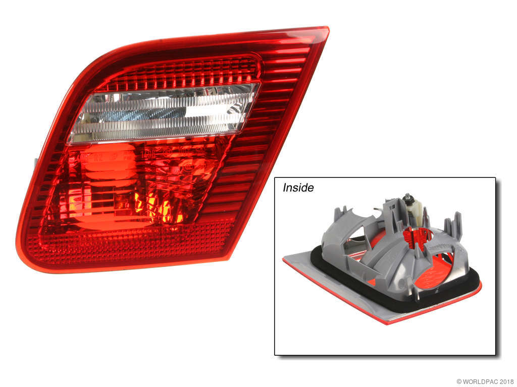 2003-2006 BMW M3 Tail Light Assembly - Right (ULO)