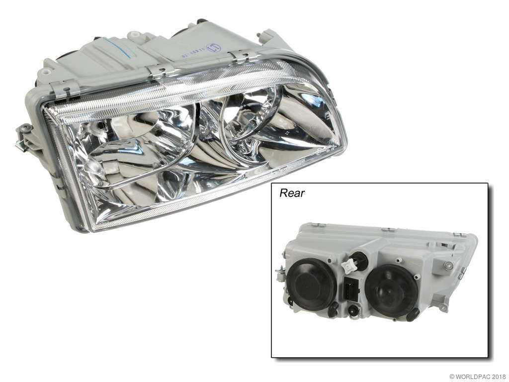 2000-2004 Volvo S40 Headlight Assembly - Right (APA/URO Parts)