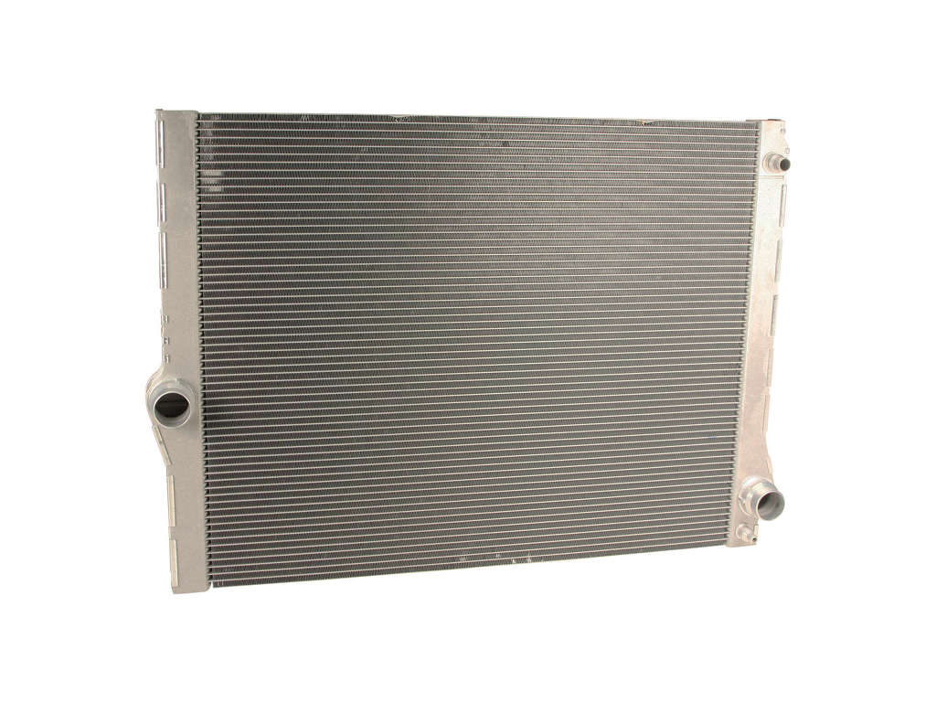 2009-2015 BMW 750i Radiator (Nissens)
