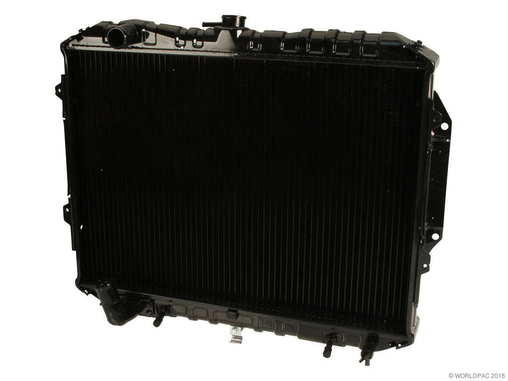 1995-1996 Mitsubishi Montero Radiator (Metrix)