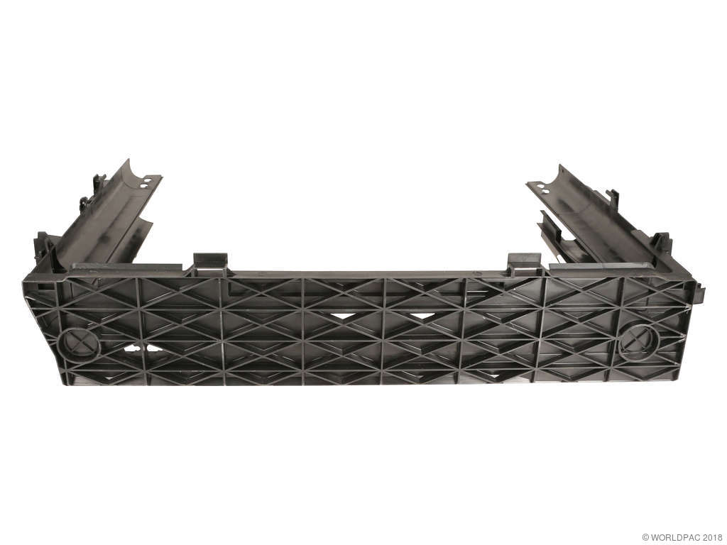 2004-2005 BMW 545i Radiator Mount Bracket - Lower (Aftermarket)