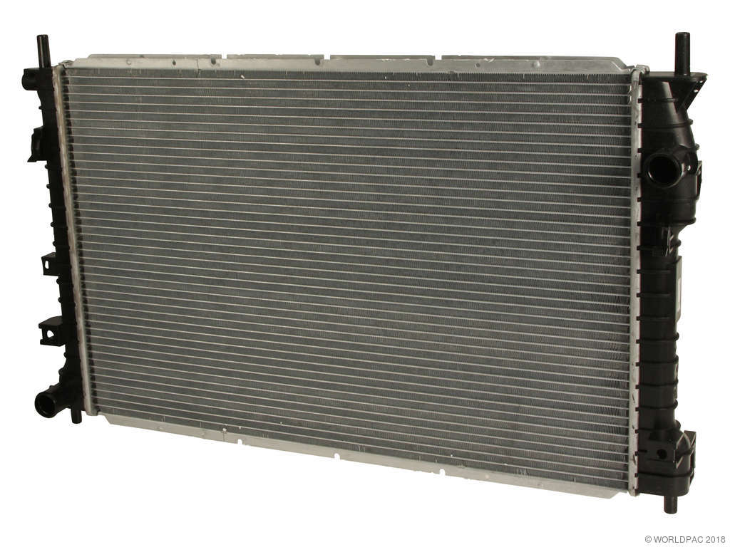 2002-2004 Saturn Vue Radiator (CSF)