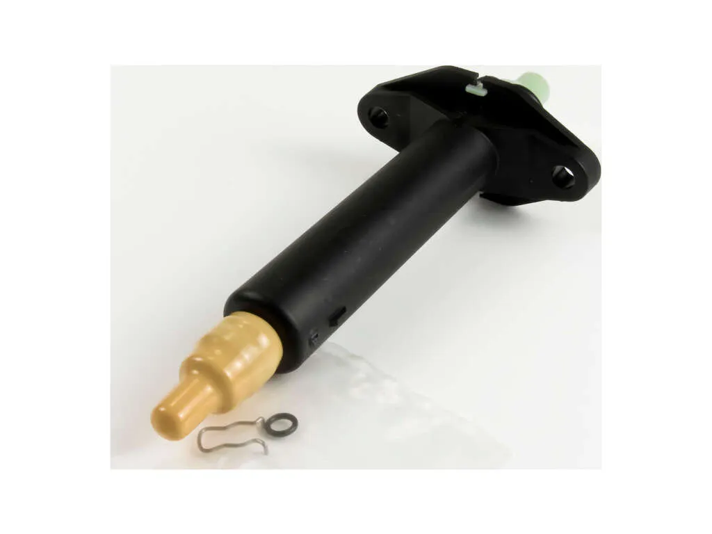2000-2001 Dodge Ram 1500 Clutch Master Cylinder (LuK)