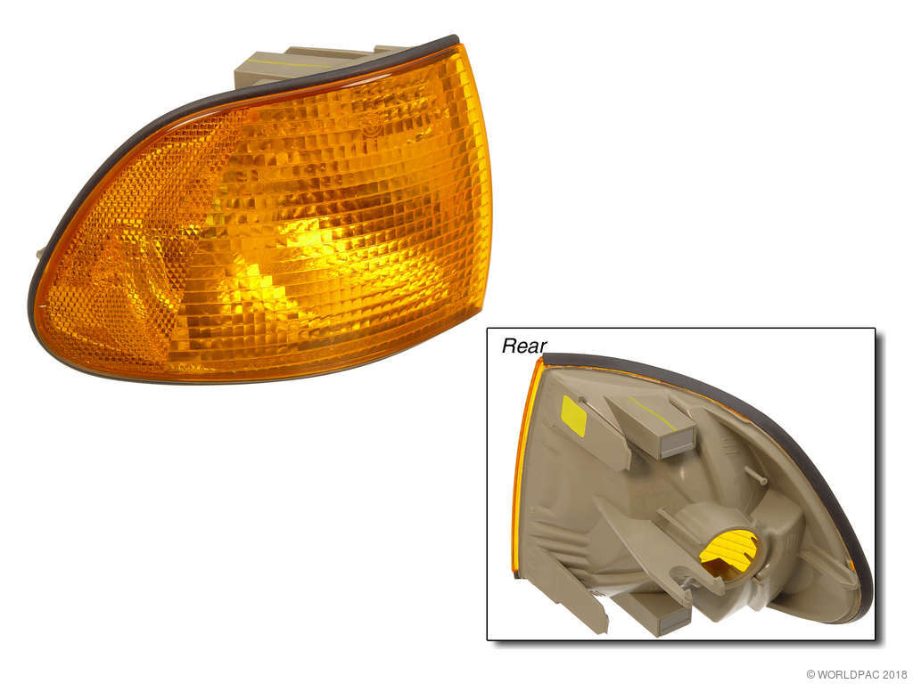 1998, 1997, 1996, 1995 BMW 740i Turn Signal Light Assembly