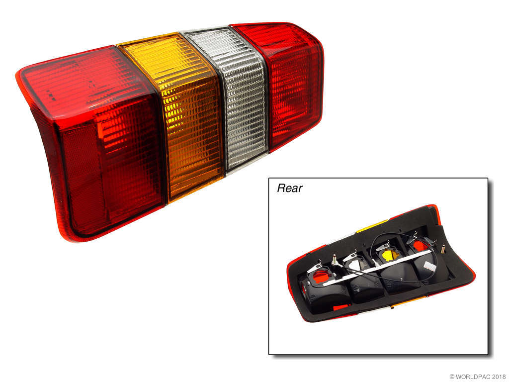 1989, 1988, 1987, 1986, 1985 Volvo 245 Tail Light Assembly
