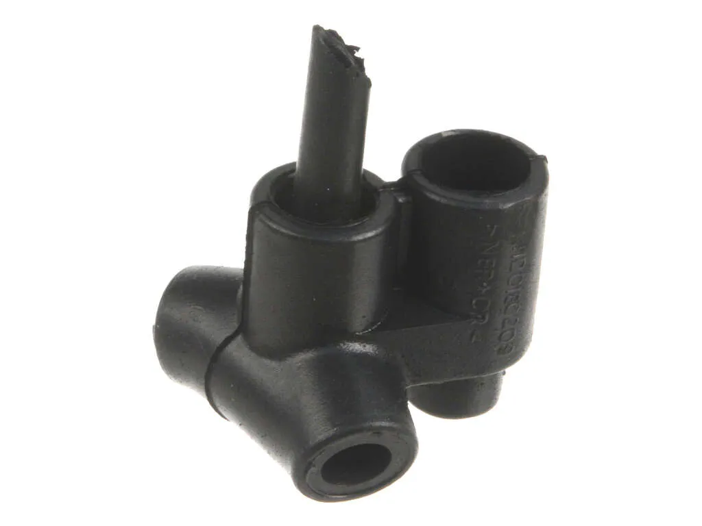 2003, 2002, 2001, 2000, 1999, 1998 Mercedes-Benz ML320 1998-2003 Mercedes-Benz C240 Engine Air Distribution Hose Connector