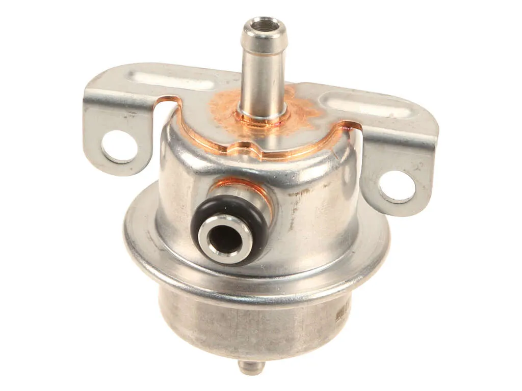 1989, 1988, 1987, 1986, 1985 BMW 635CSi Fuel Injection Pressure Regulator
