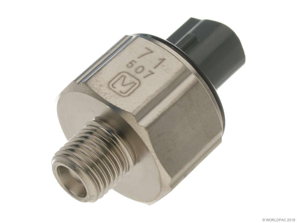 2000, 1999, 1998 Lexus GS400 Ignition Knock (Detonation) Sensor