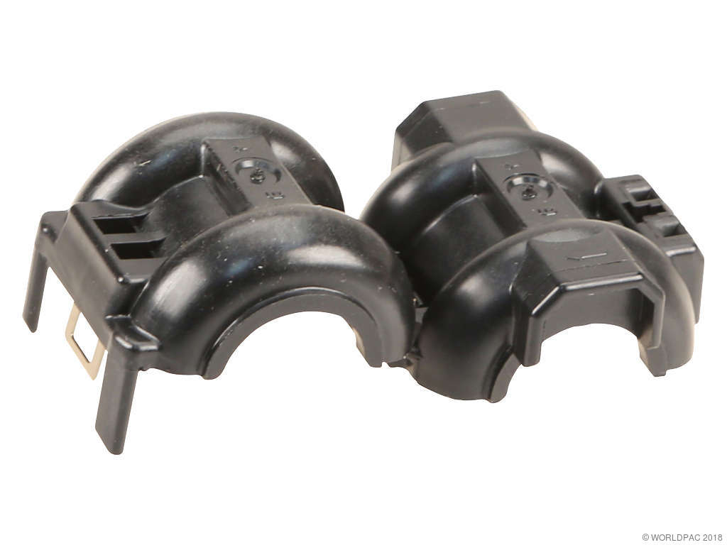 2009, 2008, 2007, 2006, 2005, 2004, 2003, 2002, 2001 Toyota Prius A/C Refrigerant Hose Adapter