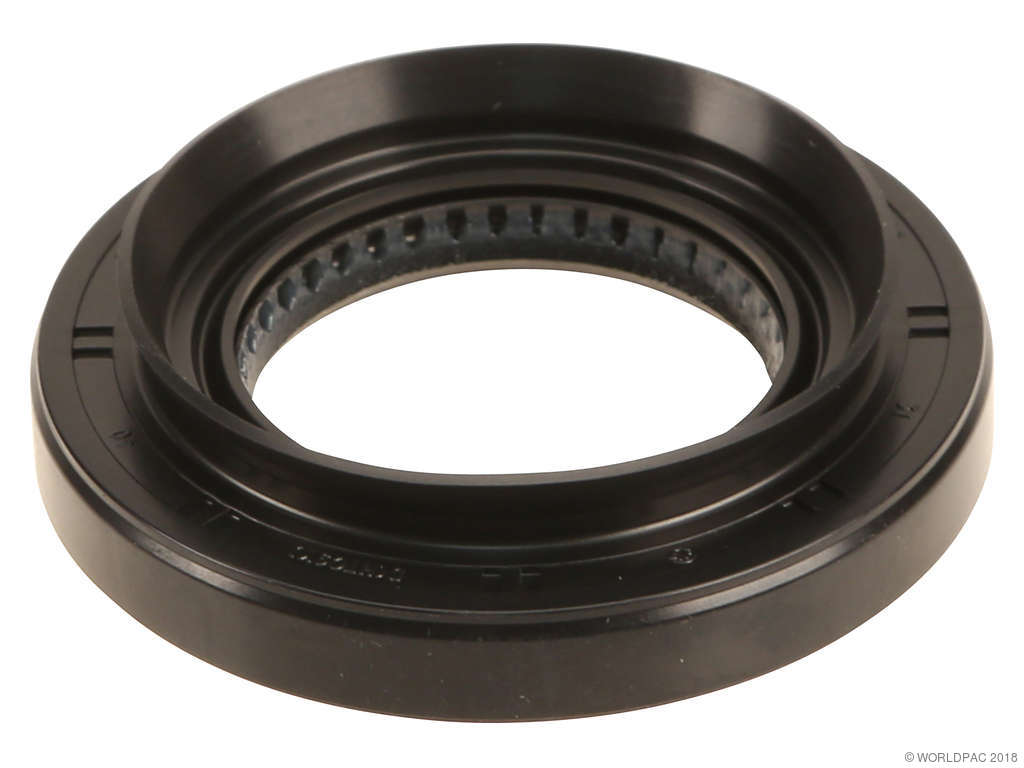 2017, 2016, 2015, 2014, 2013, 2012, 2011 Hyundai Azera Manual Transmission Drive Axle Seal