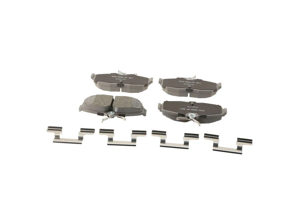 2014, 2013, 2012, 2011, 2010, 2009, 2008, 2007, 2006, 2005 Ford Mustang Disc Brake Pad Set