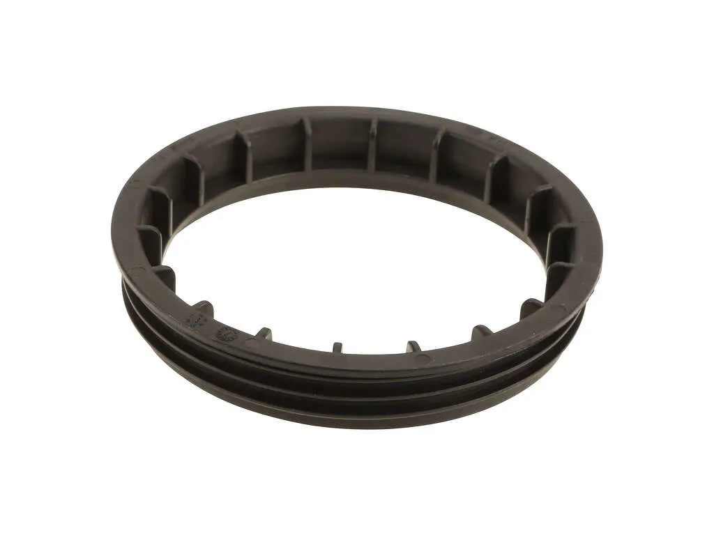 2006, 2005, 2004, 2003, 2002, 2001, 2000, 1999 Volvo S80 Fuel Tank Lock Ring
