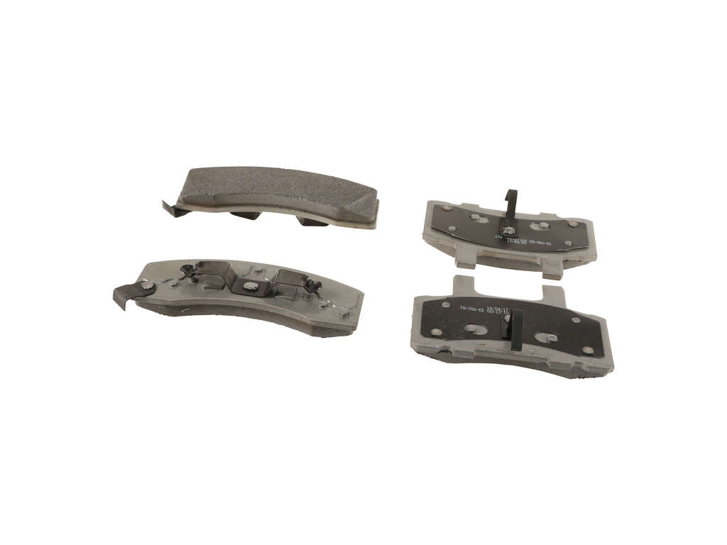 2000, 1999, 1998, 1997, 1996, 1995, 1994, 1993, 1992 GMC C3500 Suburban Disc Brake Pad Set