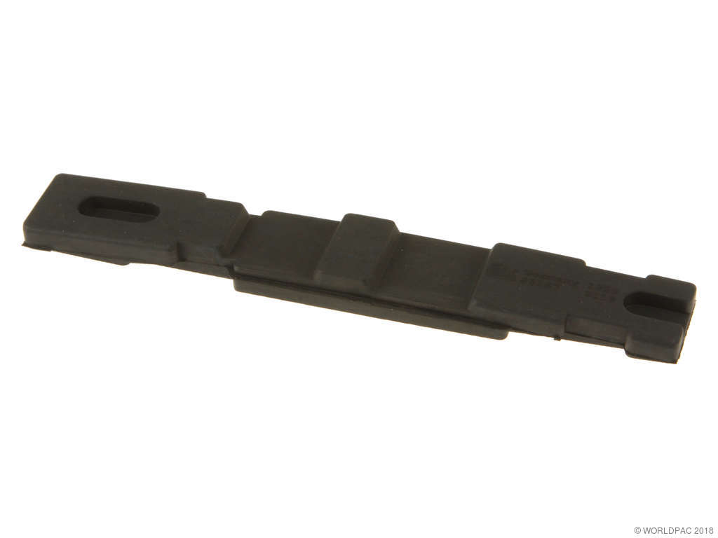 1998, 1997, 1996, 1995, 1994, 1993, 1992, 1991, 1990, 1989, 1988, 1987, 1986, 1985 Saab 900 Engine Timing Chain Guide