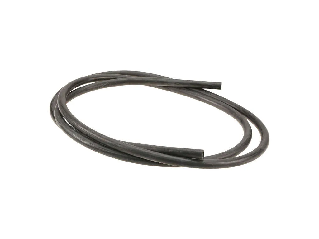 2004, 2003, 2002, 2001, 2000, 1999, 1998 Isuzu Rodeo Engine Coolant Hose