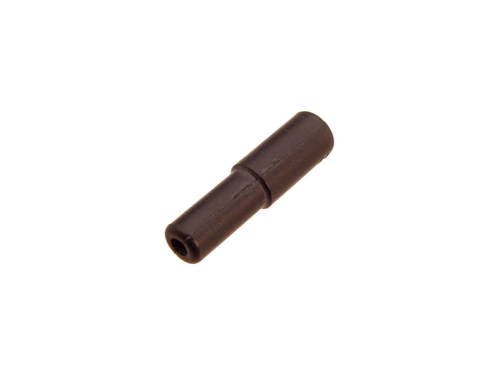 2000, 1999, 1998 Volvo S70 Vacuum Hose Connector