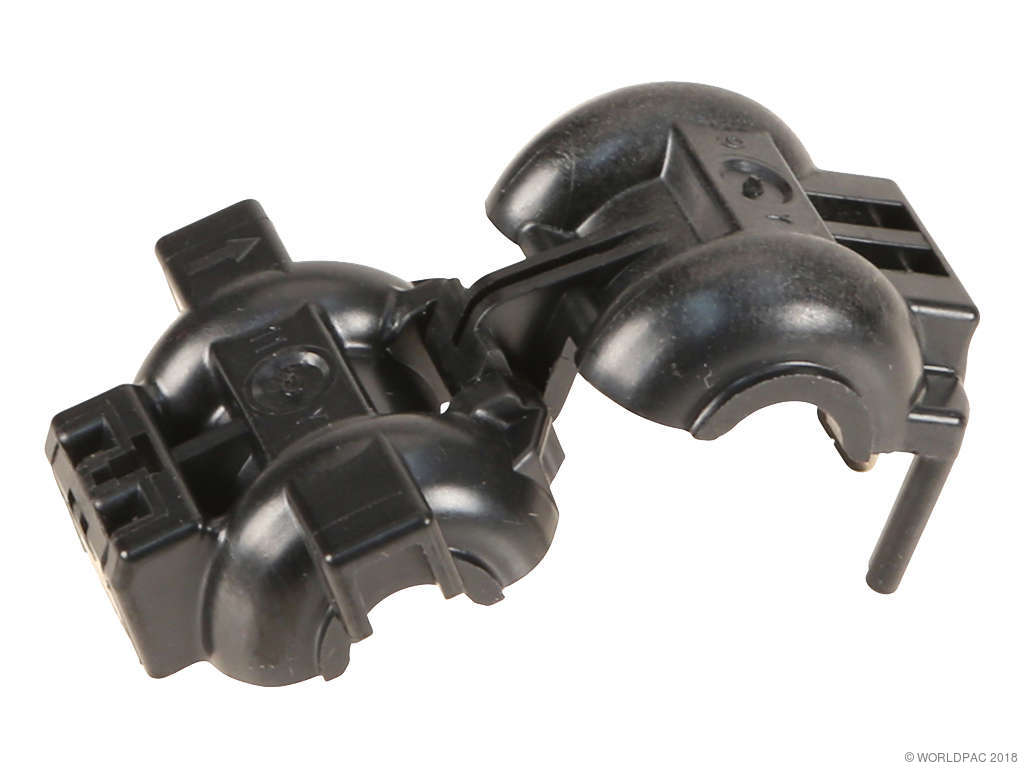 2009, 2008, 2007, 2006, 2005, 2004, 2003, 2002, 2001 Toyota Prius A/C Refrigerant Hose Adapter