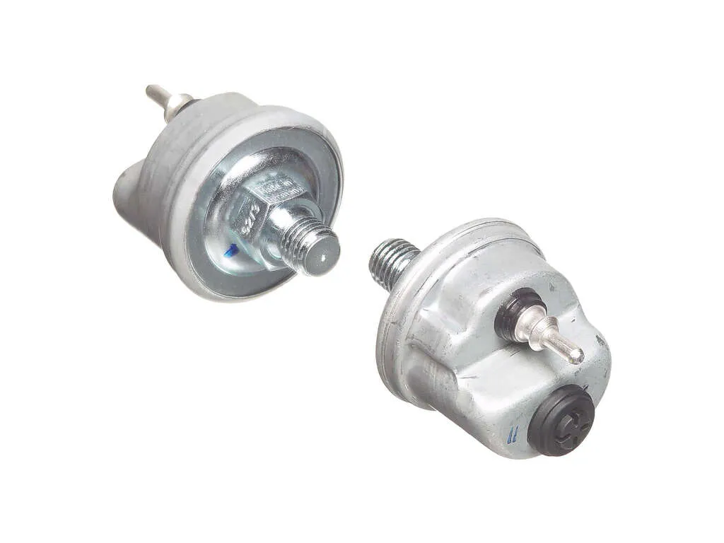 1997, 1996, 1995 Mercedes-Benz SL320 1995-1997 Mercedes-Benz 190D Engine Oil Pressure Switch