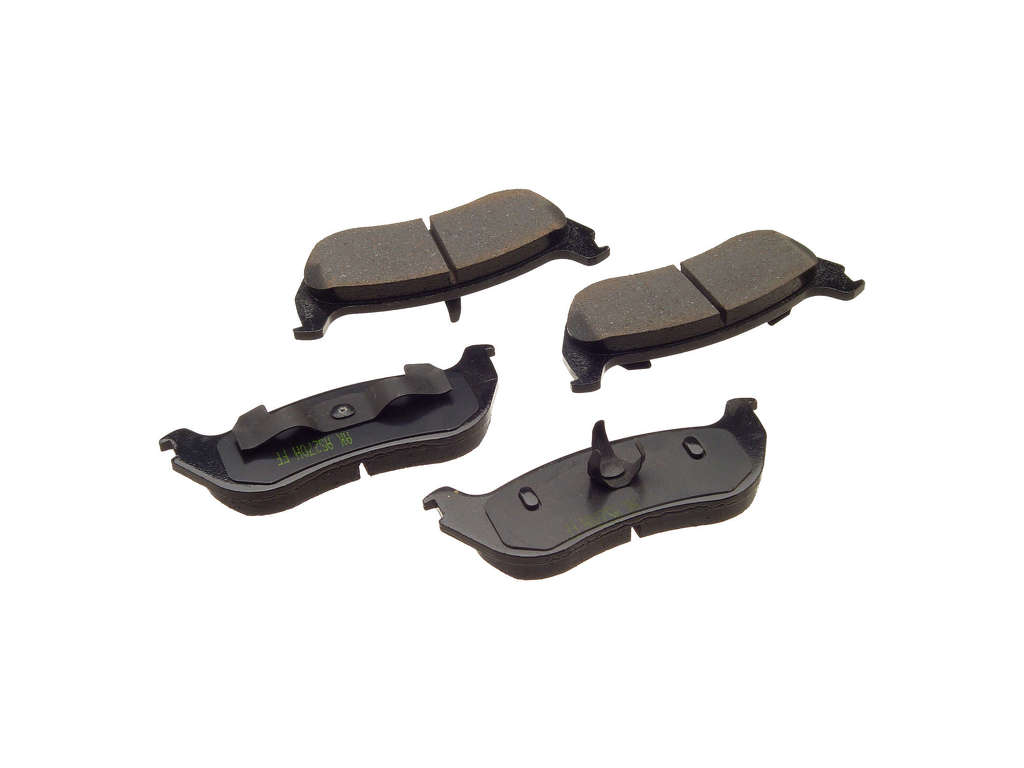 2005, 2004, 2003, 2002 Ford Explorer Disc Brake Pad Set