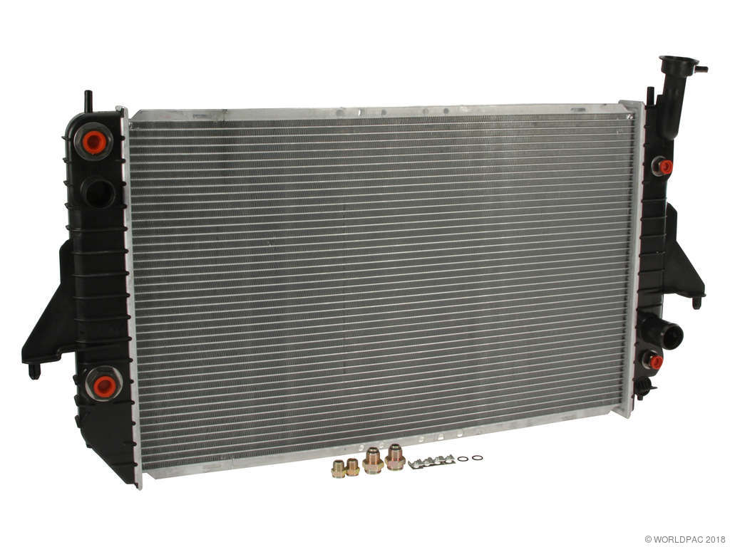 2005, 2004, 2003, 2002, 2001, 2000, 1999, 1998, 1997, 1996 Chevrolet Astro Radiator