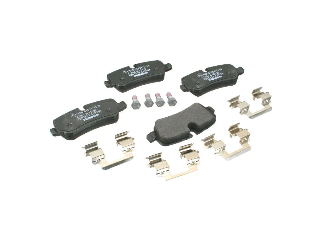 2009, 2008, 2007, 2006, 2005 Land Rover LR3 LR3 Disc Brake Pad Set