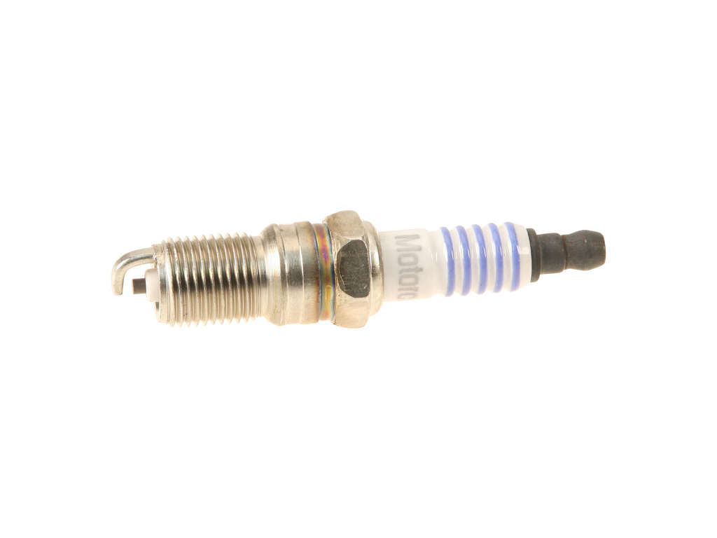 2006, 2005, 2004, 2003, 2002, 2001, 2000, 1999 Ford Taurus Spark Plug
