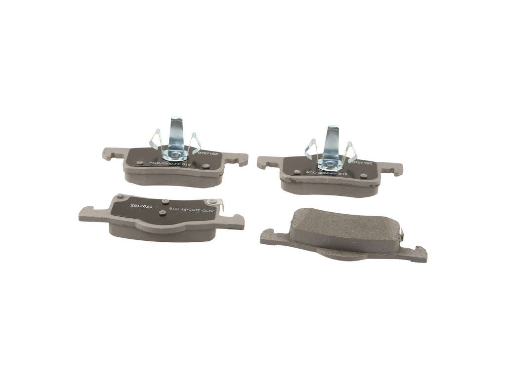 2006, 2005, 2004, 2003 Ford Expedition Disc Brake Pad Set