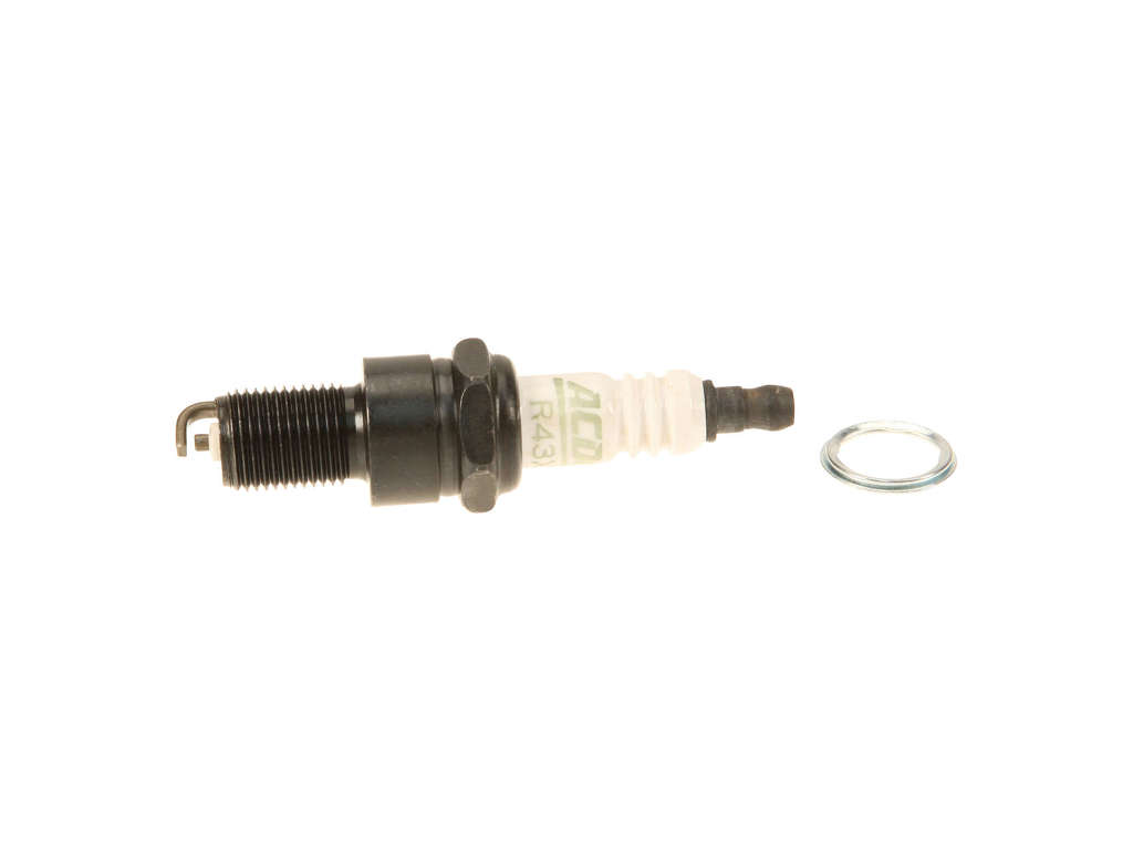 1993, 1992 Geo Tracker Spark Plug