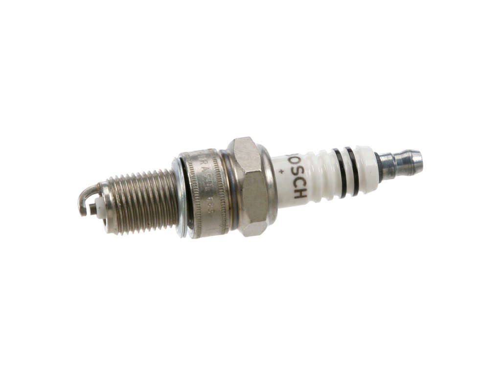 1991 Volvo 940 Spark Plug